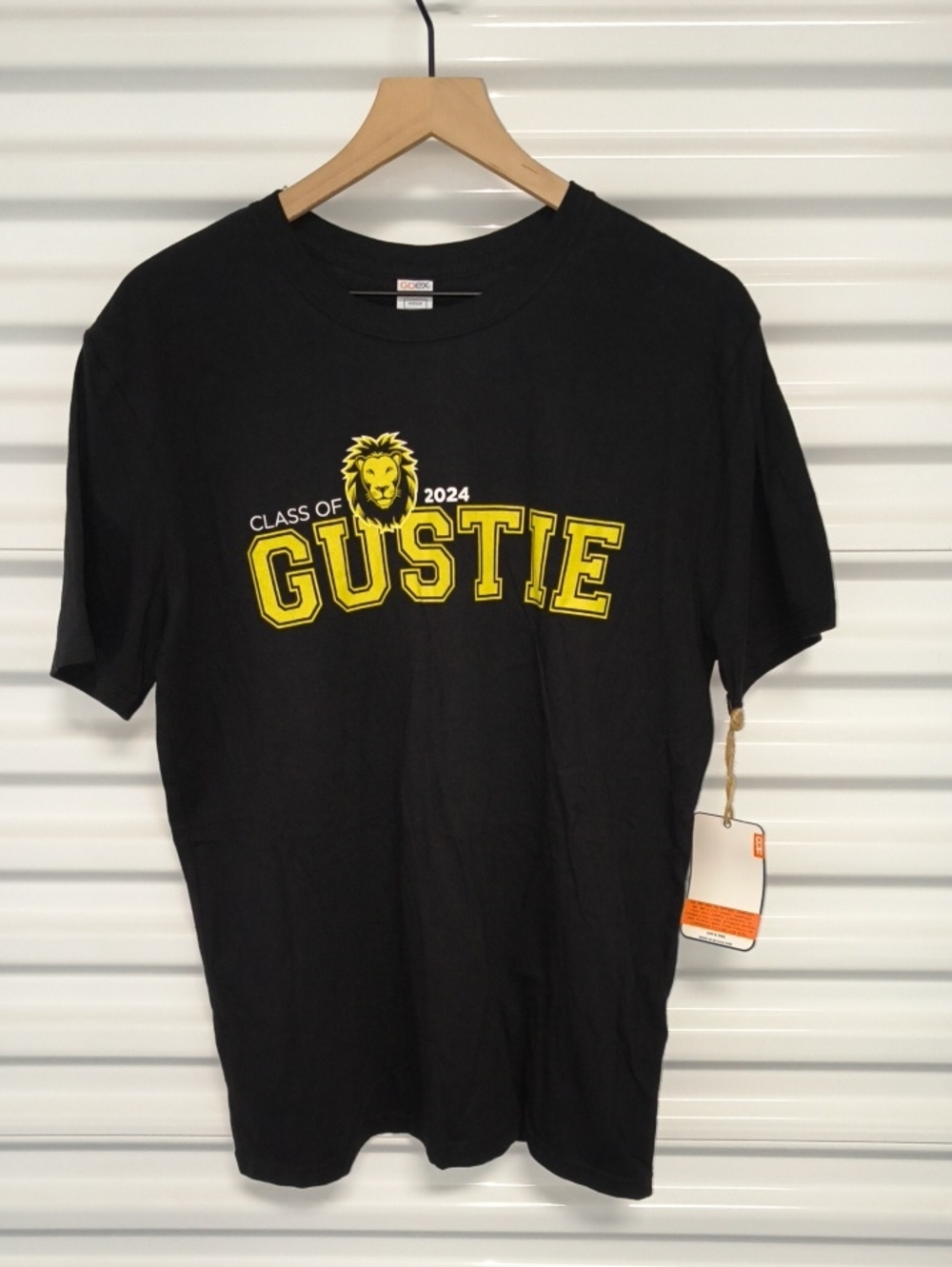 Class Of 2024 Gustavo Gustie Crewneck Short Sleeve T Shirt M NWT